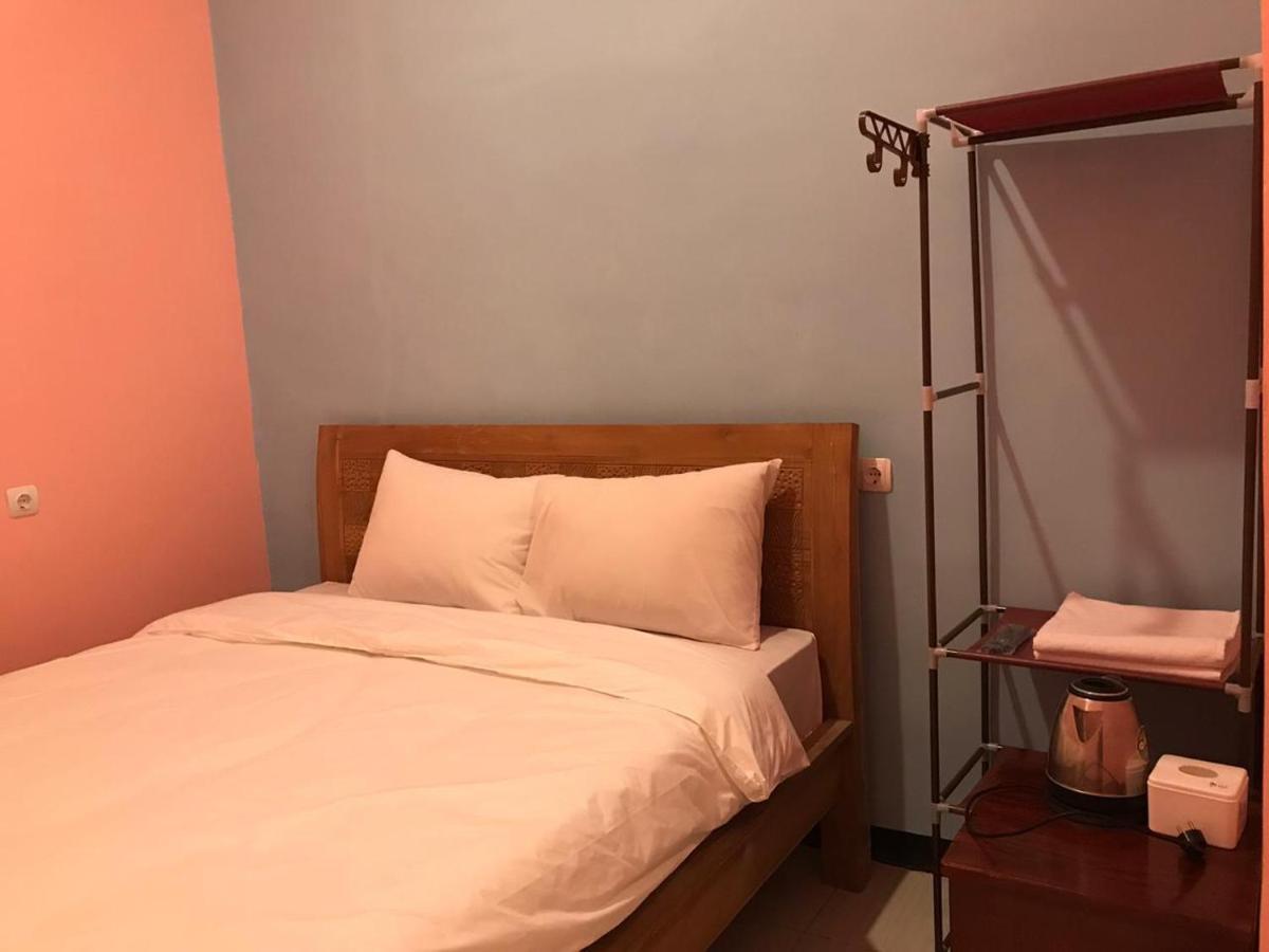 Roomz Budget Residence Семаранг Екстериор снимка